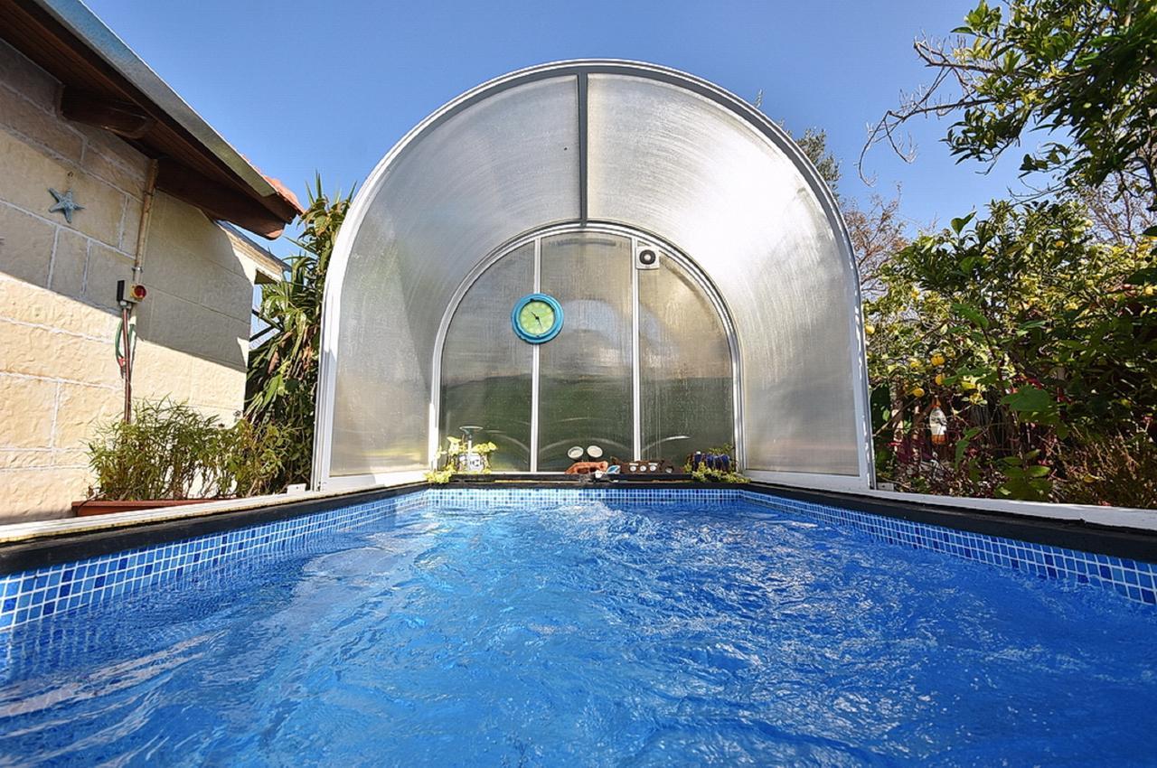 Lodge On The Sea Shave Ziyyon Bagian luar foto